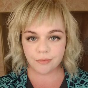 Meet your Posher, Suzy